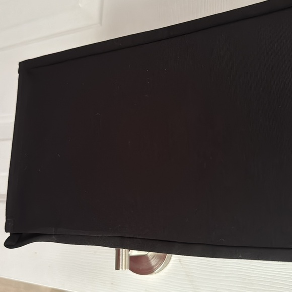 NWT Isaac Mizrahi black capris - Picture 4 of 4